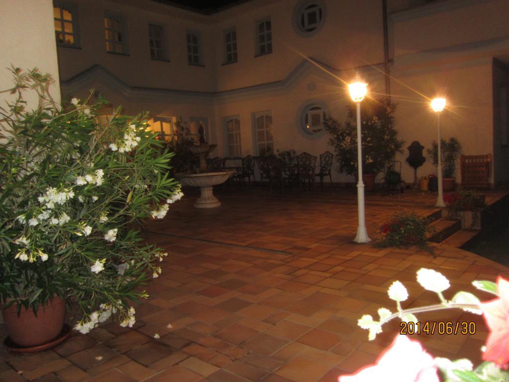 Hotel Csigahaz Panzio Gyula Zewnętrze zdjęcie