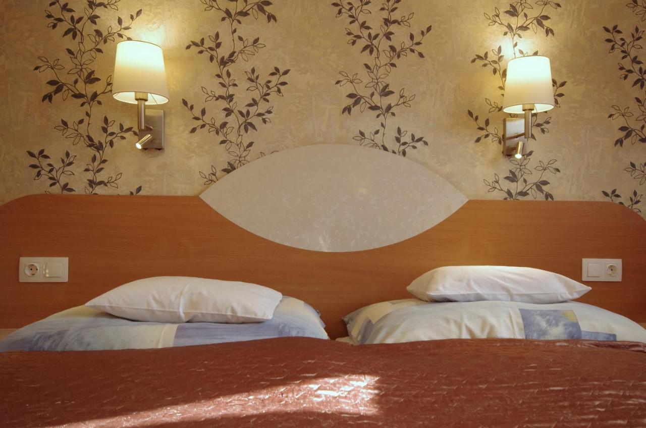Hotel Csigahaz Panzio Gyula Zewnętrze zdjęcie